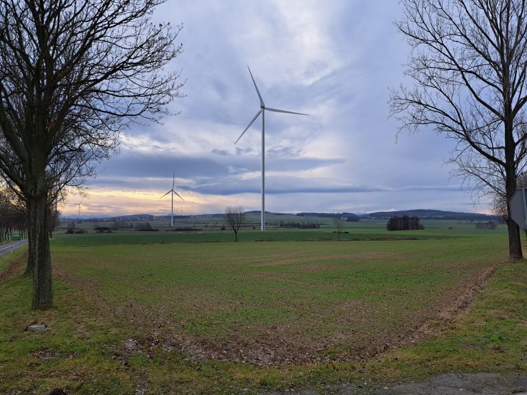 Od monitoringu do decyzji – pełna procedura OOŚ dla farmy wiatrowej zrealizowana bez przesunięć i stresu